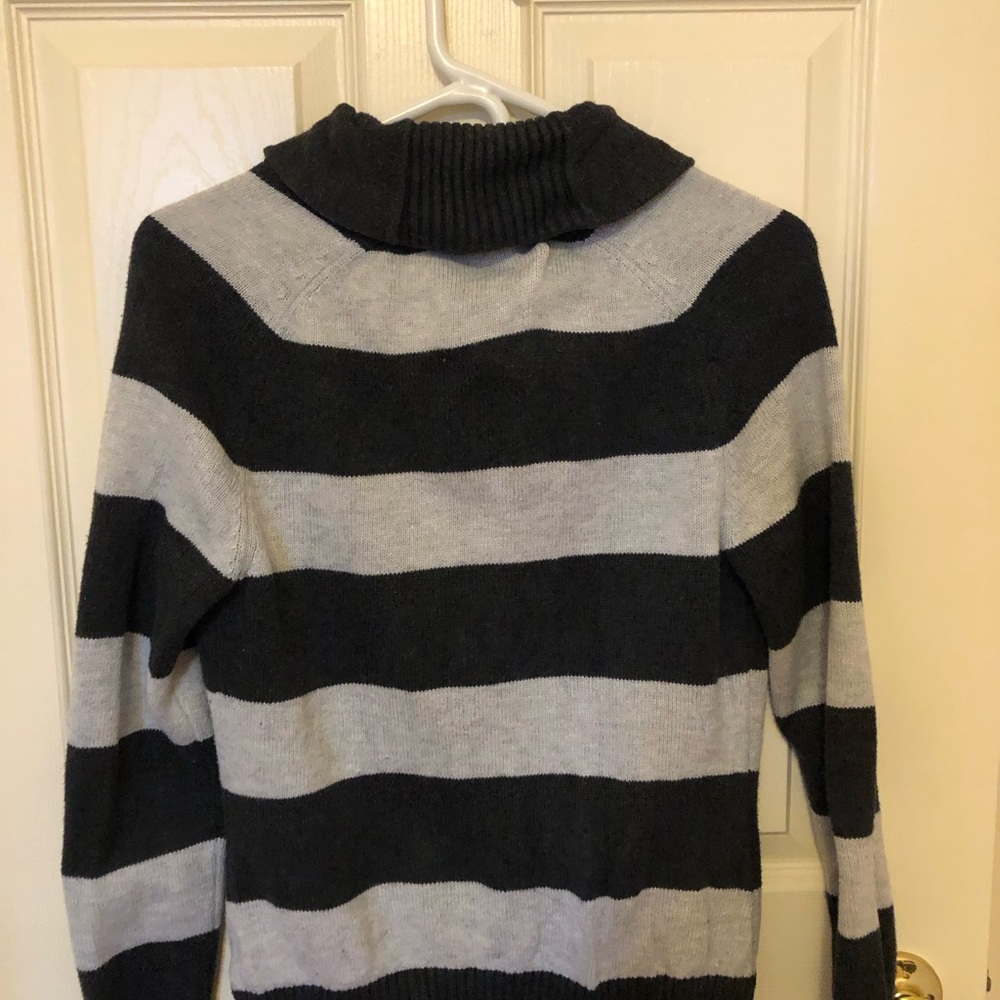 Cardigan - Picture 1 of 3
